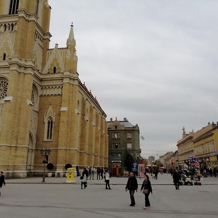 Filinhome Zmaj Jovina Suite Novi Sad Buitenkant foto